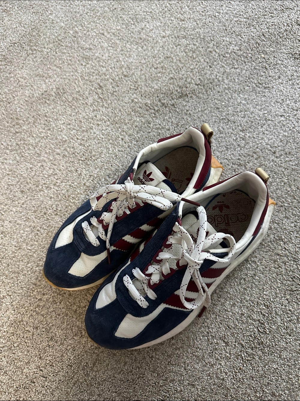 adidas women’s retropy E5 J Navy White Maroon Retro Runner Sneakers size 7.5